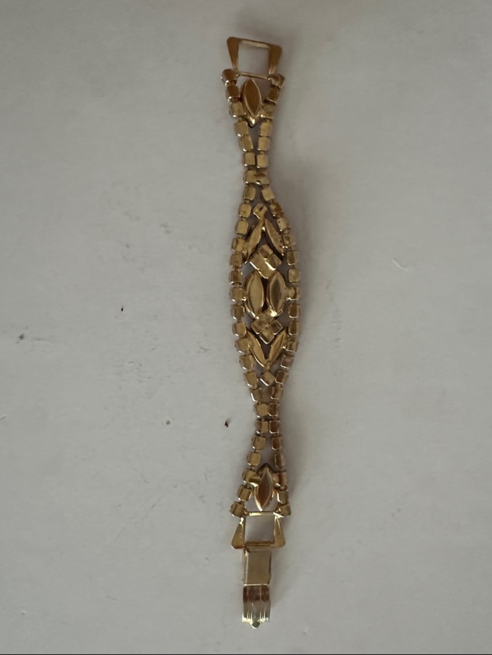 RARE 1960s Weiss or Julianna Red Rhinestone and Art Glass Bracelet - Picture 11 of 11